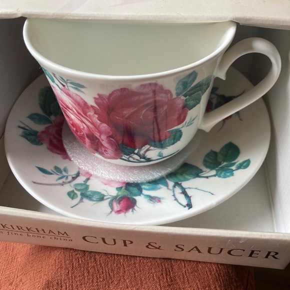 English Rose an exclusive design ROY KIRKHAM fine bone China TEA SET - Picture 14 of 15